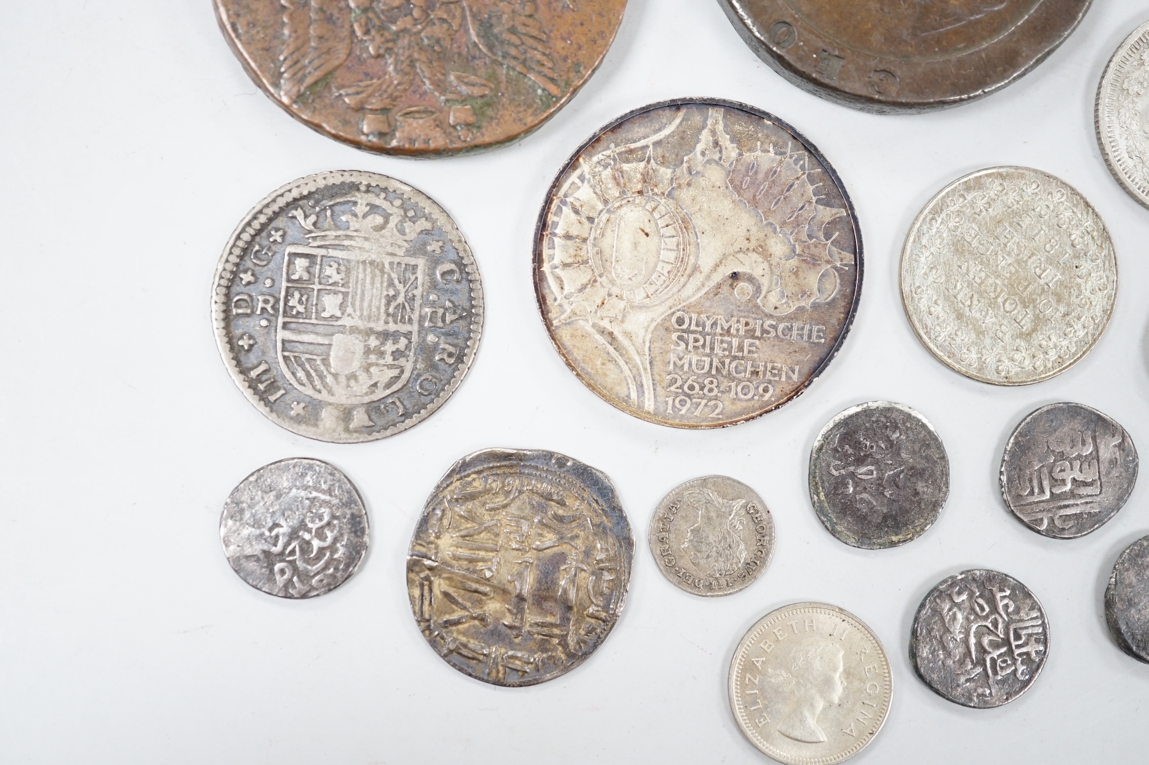 A George III 1813 Irish 10 pence bank token (UNC) and mixed coins (19)